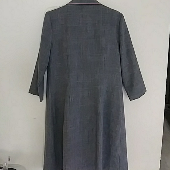 Dress - Picture 4 of 4